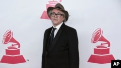 Gato Barbieri arrives at the Latin Recording Academy Person of the Year Tribute honoring Roberto Carlos at the Mandalay Bay Convention Center in Las Vegas, Nov. 18, 2015.