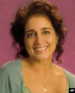 'Try to Remember,' author Iris Gomez