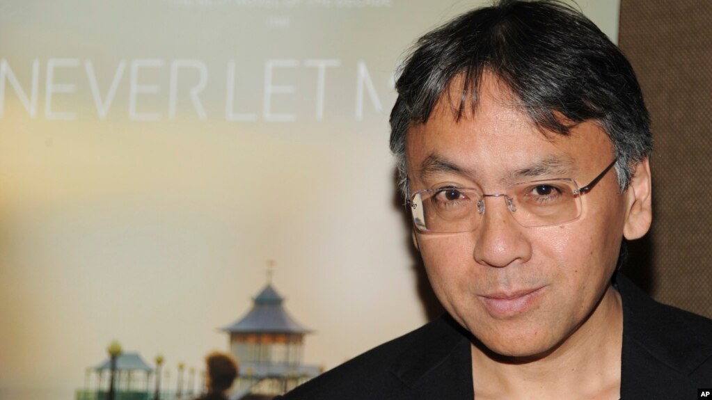 Britaniku Kazuo Ishiguro fiton Nobelin në letërsi