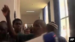 Agressores do presidente Traore no palacio presidencial