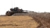 یک تانک ترکیه در نزدیکی مرز سوریه - ۲۹ اوت ۲۰۱۶ 