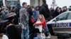 Cảnh sát Pháp: Người cướp súng ở phi trường Orly đã bị bắn chết