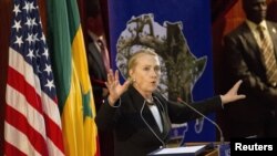 Secretária de Estado Hillary Clinton, discursando em Dacar 