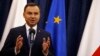 폴란드 논란 속 '국영방송 통제법' 채택