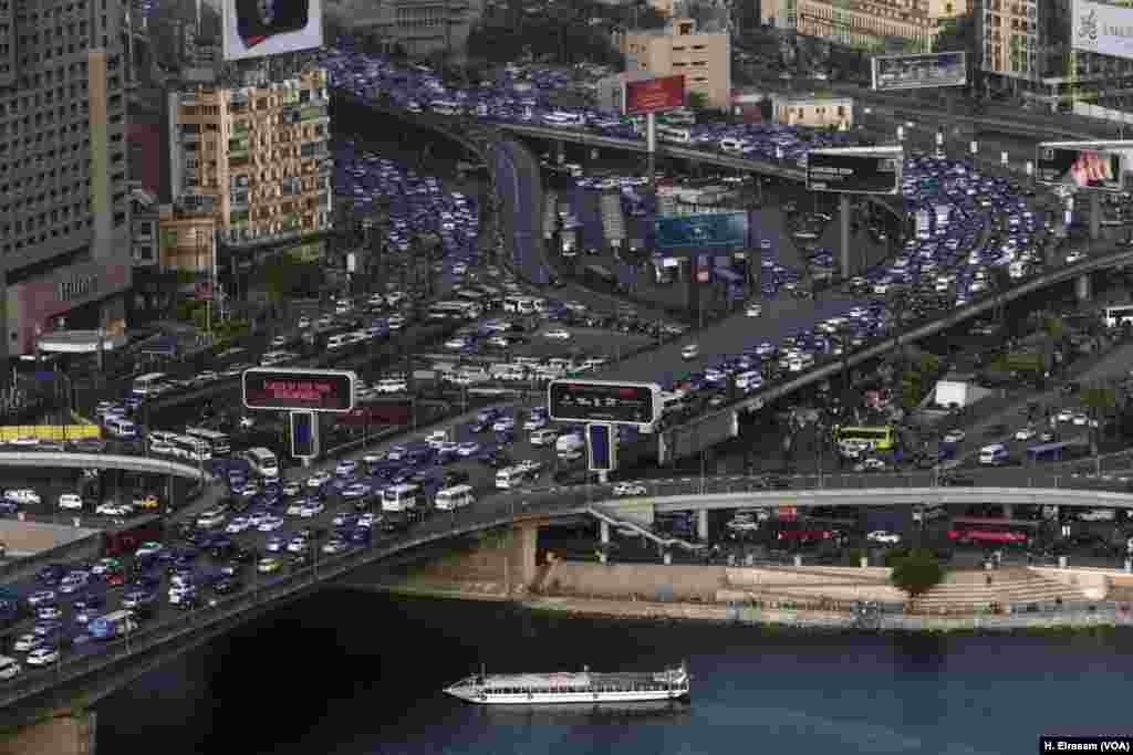 Overcrowding in Cairo is already contributing to pollution in the Nile, Feb. 26, 2018. Experts say the problem may get worse if the dam chokes off the river’s flow.