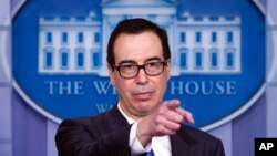 El secretario del Tesoro de EE. UU., Steve Mnuchin, durante una rueda de prensa en la Casa Blanca, el lunes 24 de junio de 2019, en Washington. Foto AP / Alex Brandon.