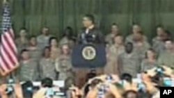Обама се врати од ненајавената посета на Авганистан