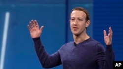 د فیسبوک بنسټ ایښونکی او عامل رئیس مارک زاکربرگ