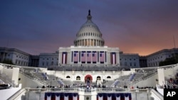 黎明时分的美国国会大厦。川普即将在那里宣誓就任美国第45任总统（2017年1月20日）