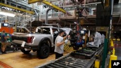 Unos 2.300 trabajadores afectados están en Estados Unidos, dijo el portavoz de Ford Motor Co