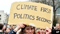 Protest u Briselu uoči klimatske konferencije u Poljskoj
