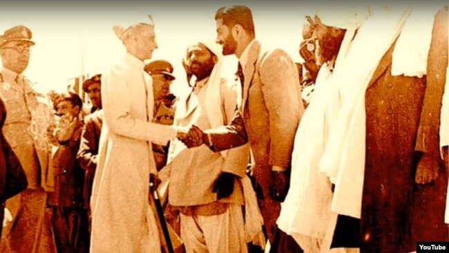 بلوچ رہنما کوئٹہ میں جناح کا استقبال کرتے ہوئے