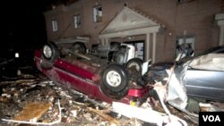 Una nueva ola de potentes tormentas azota los estados de los estados de Kentucky, Indiana, Ohio y Alabama.