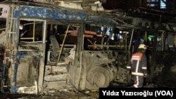 Members of emergency services work at the scene of an explosion in Ankara, Turkey, Sunday, March 13, 2016. (Yazicioglu/VOA Turkish Service)