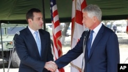 Міністри оборони Грузії Іраклій Аласанія (л) і США Чак Гейґел