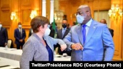 Kristalina Georgieva (G), mokambi ya Fonds Monétaire International ( FMI) apesani mbote na président ya RDC Félix Tshisekedi na Paris, France, 17 mai 2021. (Twitter/Présidence RDC)