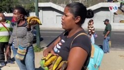 El bajo valor del bolívar obliga a venezolanos al trueque