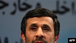 Tổng thống Mahmoud Ahmadinejad tuyên bố nước ông là một nước hạt nhân