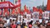 Des milliers de manifestants contre une réforme des retraites en Russie