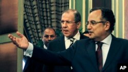 俄羅斯外交部長拉夫羅夫11月14日在開羅受埃及領導人等熱烈歡迎。