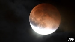 美国加州2015年看到的月食