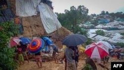 ဘင်္ဂလားဒေ့ရှ် ဒုက္ခသည်စခန်း ရေကြီးမြေပြိုမှုကြောင့် ရိုဟင်ဂျာ ၆ ဦးသေဆုံး 