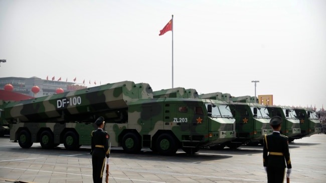 东方-100巡航导弹参加庆祝中共建政70年国庆阅兵游行。(2019年10月1日)