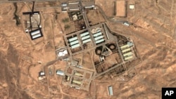 Foto satelit menunjukkan komplek militer utama Iran di Parchin yang diduga melakukan pengujian komponen bagi pengembangan senjata nuklir (foto: dok). 