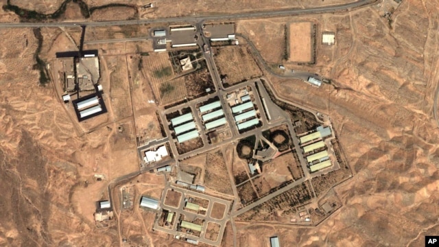 Foto de satélite proporcionada or DigitalGlobe y el Instituto para la Ciencia y la Seguridad Internacional, del sistio de Parchin, al sureste de Teherán.