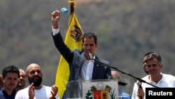 سخنرانی خوان گوایدو در جمع هواداران خود در شهر والنسیا، ونزوئلا - شنبه ۲۵ اسفند ۱۳۹۷ 
