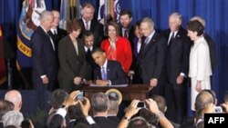 Президент Обама подписал закон об отмене принципа «не спрашивай, не говори». Вашингтон. 22 декабря 2010 года