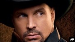 Garth Brooks vuelve a actuar para sus aficionados.