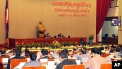 ສະພາແຫ່ງຊາດລາວ ຈະຮັບຮອງເອົາລັດຖະທຳມະນູນ ສະບັບແກ້ໄຂໃໝ່ ໃນປີ 2025 