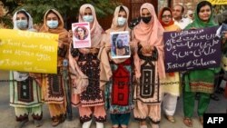 ایک حالیہ رپورٹ کے مطابق بلوچستان میں 2021 کے دوران خواتین پر تشدد کے 129 واقعات سامنے آئے جب کہ غیرت کے نام پر قتل ہونے والے افراد کی تعداد 118 بتائی گئی ہے۔ (فائل فوٹو)