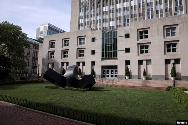 Situasi Universitas Columbia saat COVID-19, Manhattan, New York, AS, 27 Mei 2020. (Foto: REUTERS/Caitlin Ochs)