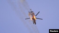 伊拉克空军直升机对“伊斯兰国”武装发射导弹（2016年11月9日）