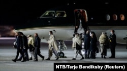 Predstavnici Talibana stižu u Norvešku na razgovore sa zapadnim predstavnicima o ljudskim pravima i hitnoj humanitarnoj pomoći, u Gardermoenu, Norveška, 22. januara 2022. 