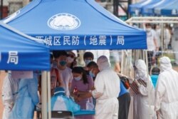 Тестування на коронавірус, Пекін, 15 червня (REUTERS)