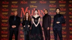 Evropska premijera filma Mulan u Londonu, 12. marta 2020. Prikazivanje u SAD je odloženo zbog pandemije.