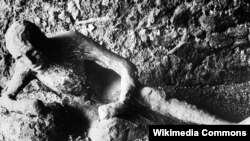 Obrisi ljudskih tela ostali su očuvani ispod vulkanskog pepela i ponovo otkriveni u 18. veku