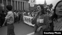 1989年4月27日，为抗议政府的《四·二六》社论，数百万学生和各界人士在北京发起4·27大游行（刘建提供）