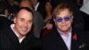 Elton John Nikahi Pasangan Lama