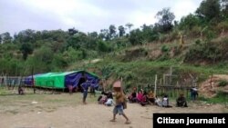 ခ်င္းျပည္နယ္ မင္းတပ္ၿမိဳ႕က စစ္ေဘးေရွာင္တခ်ိဳ႕။ (ဓာတ္ပုံ - CJ)