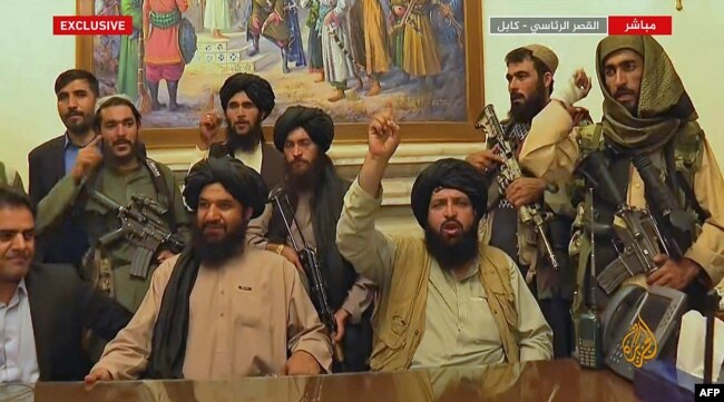 Militan Taliban ketika melakukan pengambil alihan kekuasaan di Kabul, Afghanistan (17/8).