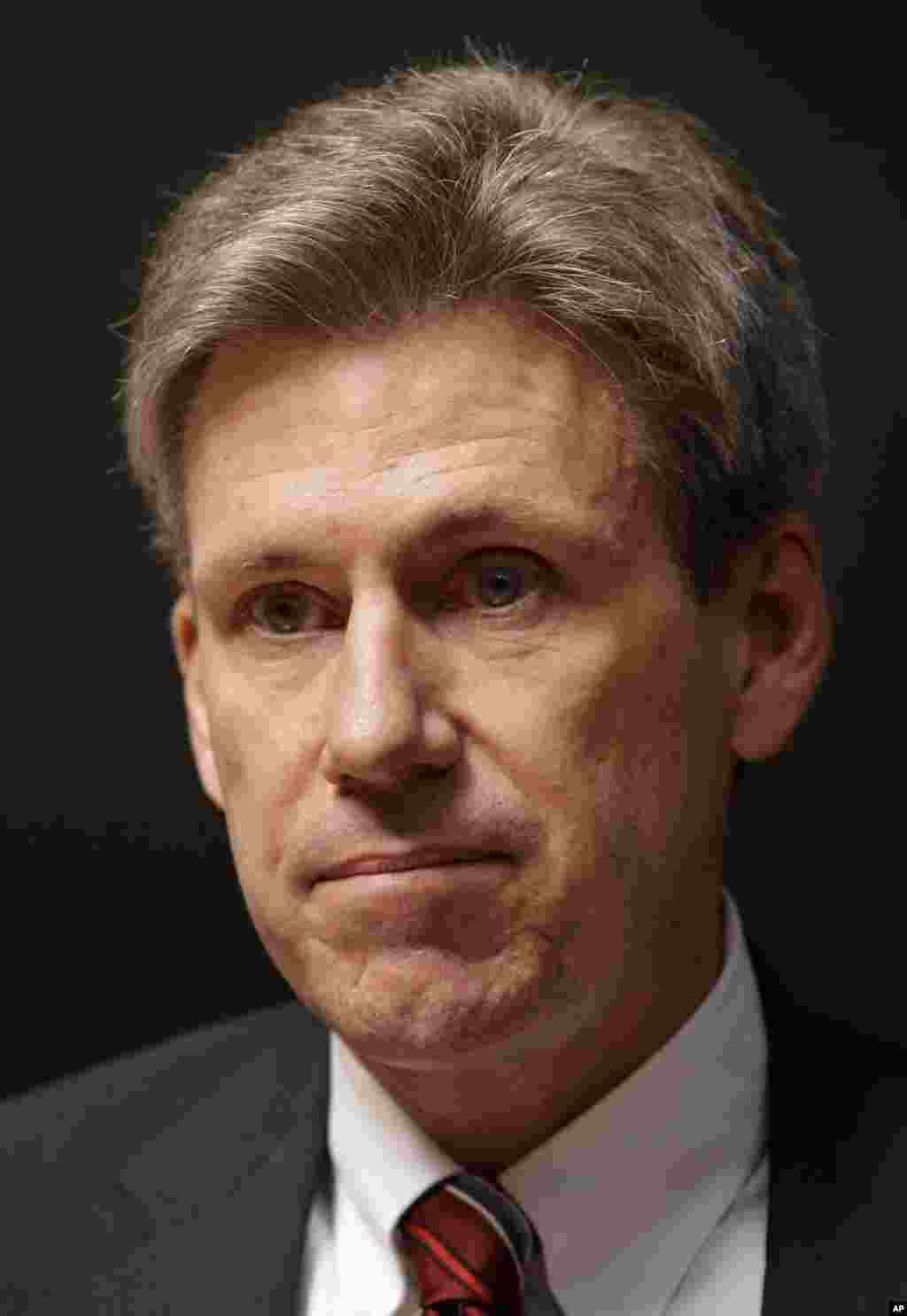 U.S. envoy Chris Stevens stands in the lobby of the Tibesty Hotel where an African Union delegation was meeting with opposition leaders in Benghazi, Libya. (April 2011 file photo)