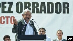 El político de 65 años, conocido como AMLO, tendrá que procurar alcanzar el equilibrio en su gobierno y mantener la popularidad que ha conseguido hasta ahora.