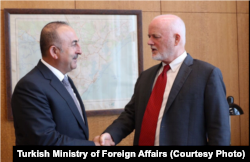 Dışişleri Bakanı Mevlüt Çavuşoğlu BM Genel Kurul Başkanı Peter Thompson'la