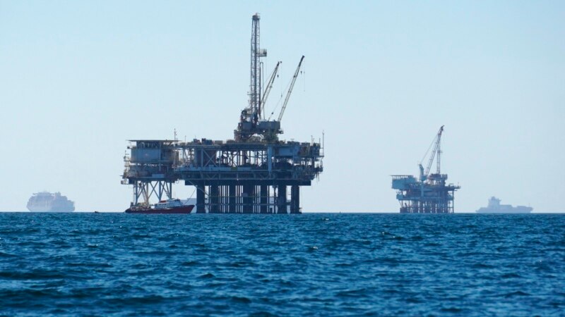 Historic California Oil Spill Prompts Calls to Ban Drilling