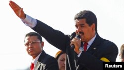 Nicolás Maduro ha mantenido la retórica contra Washington pero muchos creen que sin Chávez Venezuela no será igual.