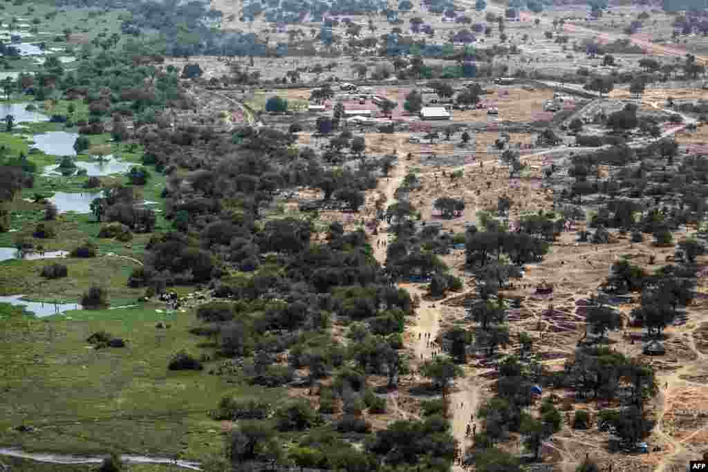 A picture shows an aerial view of a camp of internally displaced people in Minkammen, 25 kilometres (16 miles) south of Bor, Jan. 10, 2014.